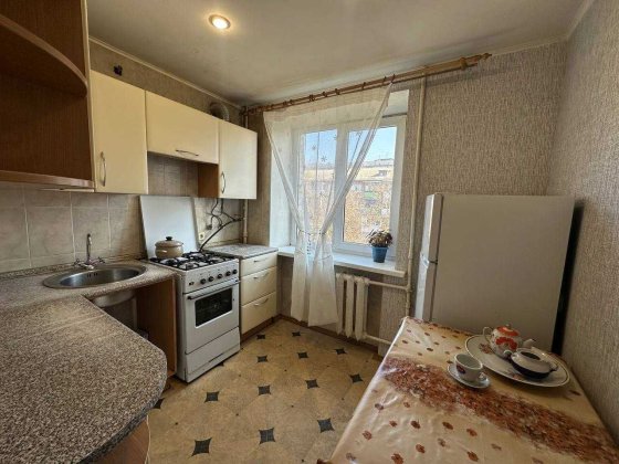 Оренда 2-к. квартири в центрі Бучі. Роздільне планування. Буча