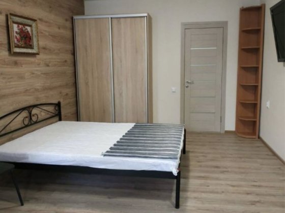 В оренду квартира-студія. Район Старий центр. Ціна вже з комуналкою! Бровари