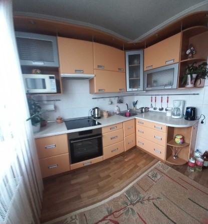 Оренда 2 квартира вул.Бровари вул.Чорних Запорожців буд.60А р-н Форума - фото 1