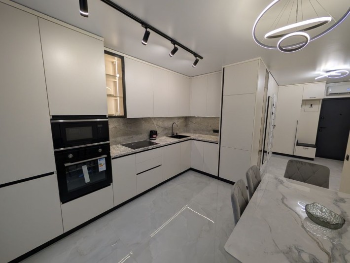 Оренда квартири поруч ТЦ Велес (перша здача) - фото 1