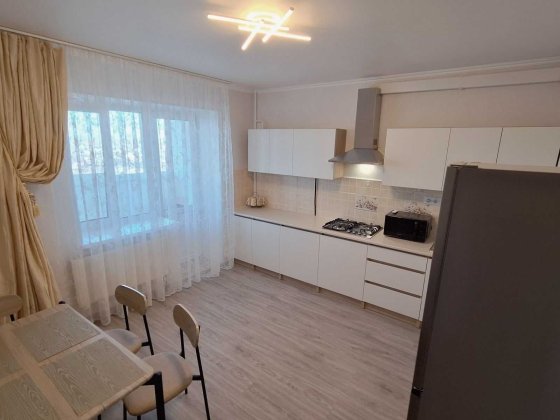 Оренда 2-х кімнатноі, Бориспіль, вул.Шевченка 165а ЖК Левада Борисполь