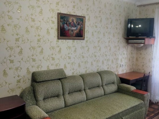 Здається однокімнатна на Лагунової Бровари