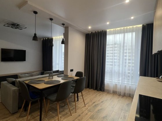 Центр. Власник. 1,5к. Перша здача. Івано-Франківськ