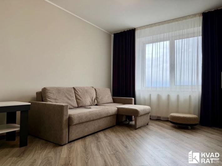 Оренда затишної 2-кімнатної квартири поруч із центром - фото 1