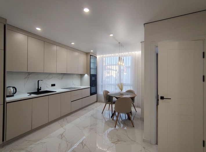 Шикарна півторачка ,перша здача ! - фото 1