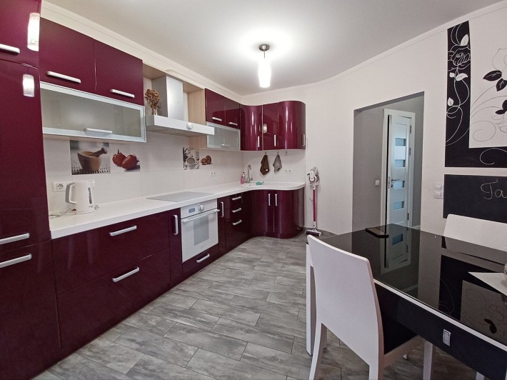 Здається простора 2х км в самому центрі!!! - фото 1