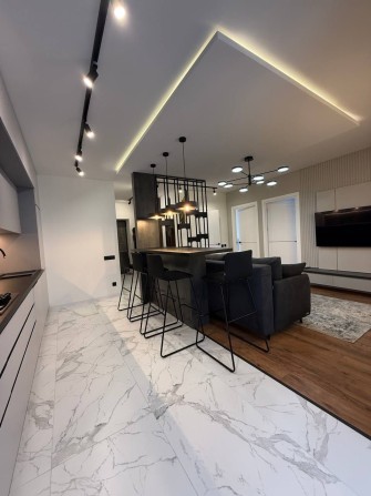 Оренда 2 км квартири поруч з центром - фото 1