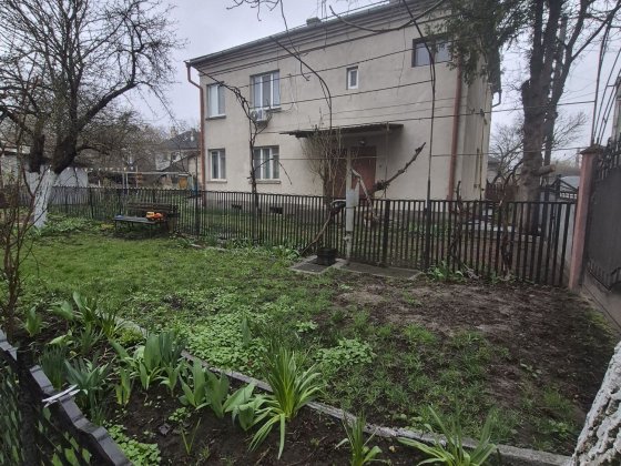 Оренда квартири з власним подвір,ям Івано-Франківськ