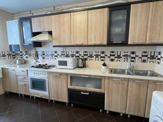 Оренда просторої та затишної 3-кімнатної квартиру в тихому районі міста Івано-Франківськ