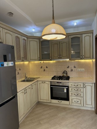 Оренда 3-к. квартири у центрі  міста по вулиці Незалежності - фото 1