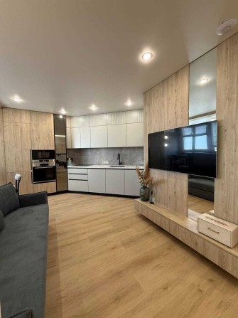 Оренда дизайнерської квартири "Kyiv Sky".  Перше поселення! - фото 1