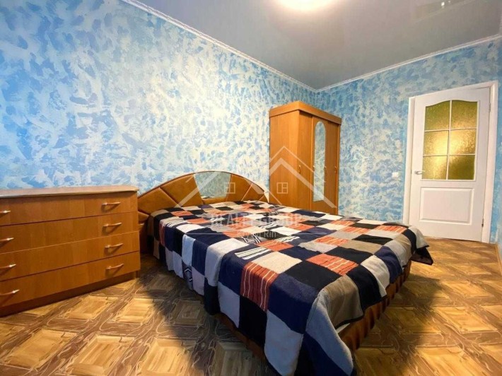 Оренда 2-х кімнатної квартири в центрі міста! - фото 1