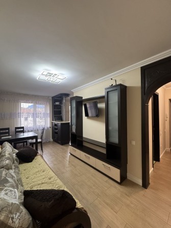 Хороший варіант! 3-х кім. квартира в Центрі - фото 1