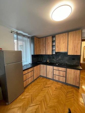 Здається 2ох кімнатна квартира район Української Девізіі - фото 1