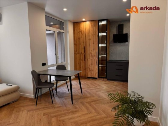 Оренда 2 кім. квартири з панорамним видом на міське озеро Ивано-Франковск