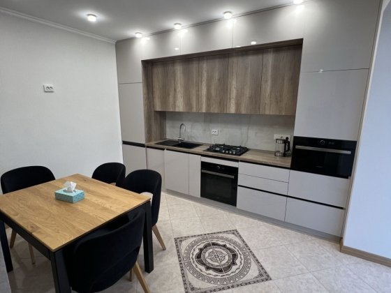 Перша здача в оренду 2во кімнатна квартира Центральна частина міста Ивано-Франковск