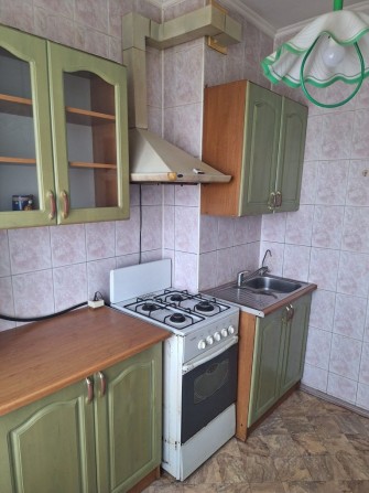 Здаю в м.Луцьк теплу комфортну 2-кімн.квартиру - фото 1