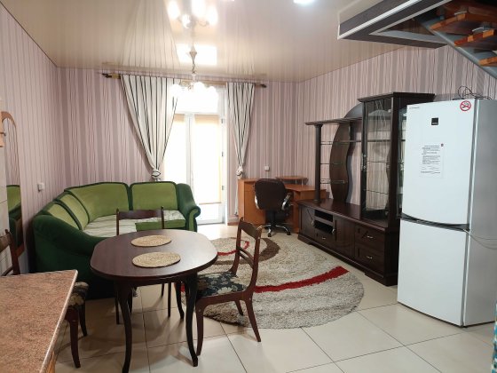 Оренда 3-кім дворівневої квартири м. Ірпінь, поверх 1 та 2, є місце для авто