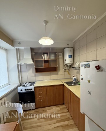 1-К Фурманова, рядом остановка - фото 1