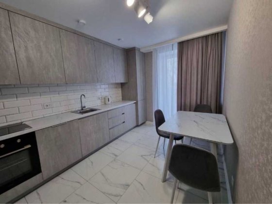 Центр 2 кімн. квартира з євроремонтом Полтава