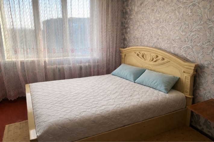 Оренда 1-к біля атб квартири на Зарічному - фото 1