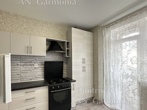 1-К Садовый, В новом доме Полтава