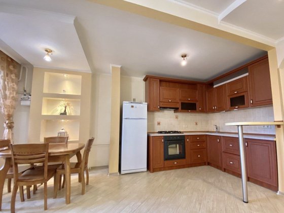 Однокімнатна студія в центрі міста. Полтава