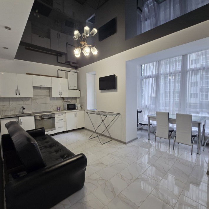 1 кімнатна + кухня-студія ЦЕНТР - фото 1