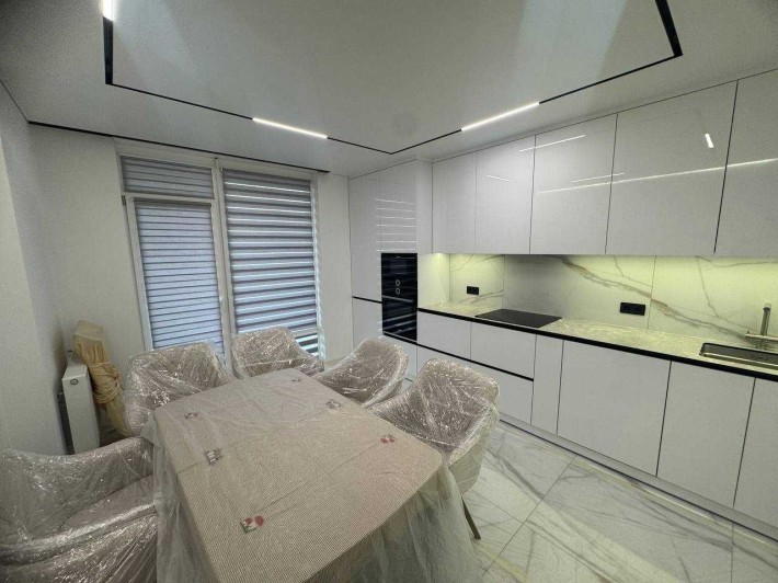 Оренда БЕЗ КОМІСІЇ. Перша здача. 1к біля Нафти й газу - фото 1