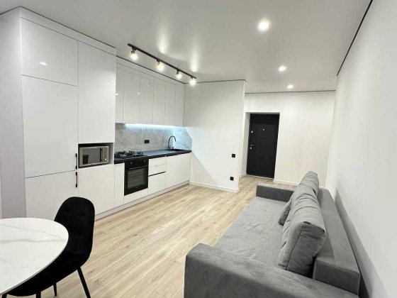 ПЕРША ЗДАЧА! 1кв стильна, світла на Щасливому Меблі/Техніка 17 000+кп Ровно