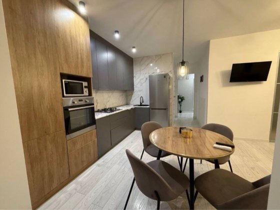 Оренда 1к квартири + кухня студія | вул.Мельника Івано-Франківськ