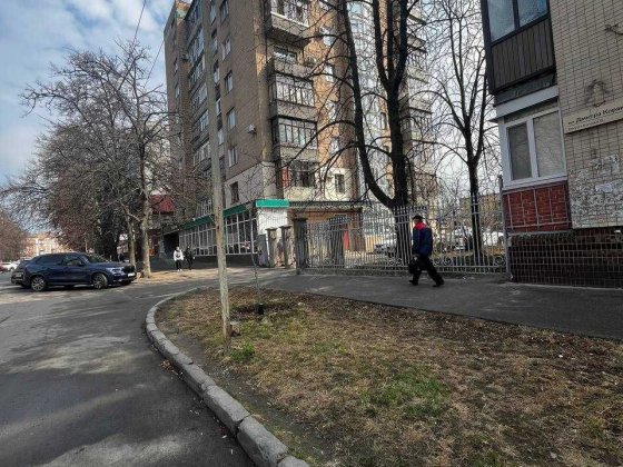 Двокімнатна Центр Світло не вимикають (можна на місяць) Полтава