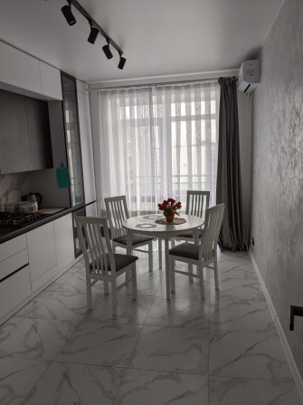 Оренда 2-кімнатної квартири в Липках - фото 1