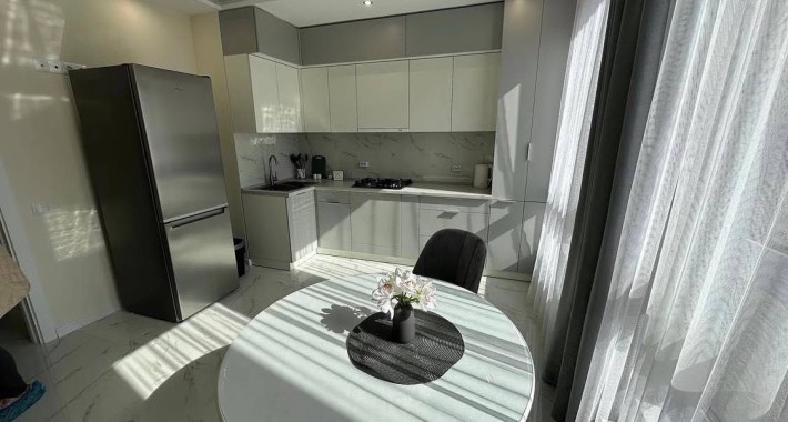 Оренда 1 км квартири в центрі міста - фото 1