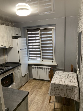 Здам   гарну    1  к  ,  р - н    Інст.Зв'язку    8500+  комунальні  ! - фото 1