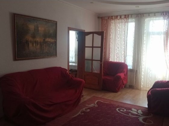 Сдаю 2-ком 97 кв-л Кривий Ріг