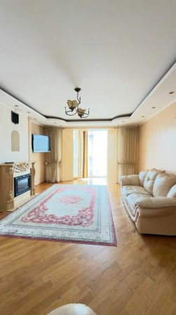 Оренда просторої 3-кімнатної квартири у центрі міста за вигідною ціною !!! - фото 1