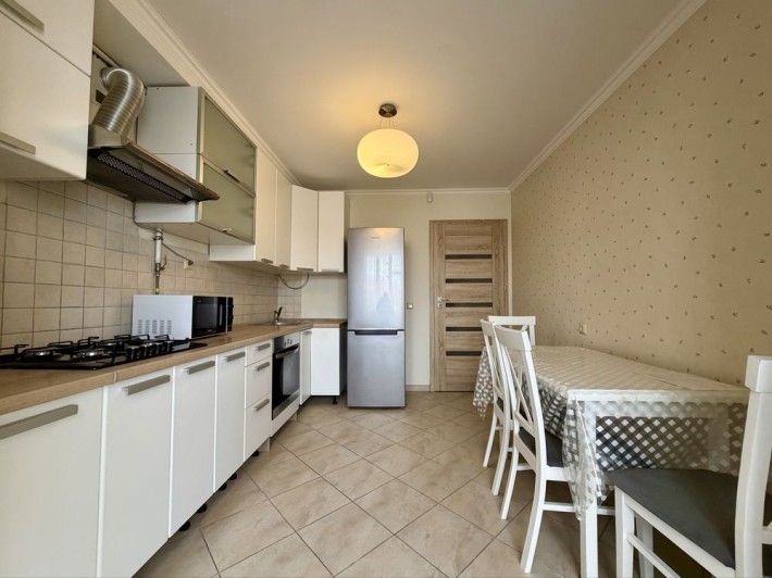 Оренда 2кім квартири в центрі вул. Незалежності - фото 1