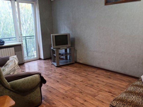 Оренда 1 кімнатна пр- т Металургів Кривий Ріг