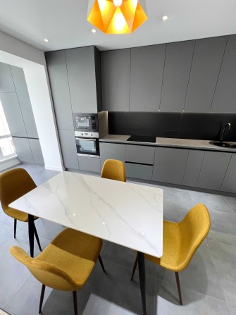 Власник. Здам однокімнатну квартиру по вул. Височана. Центр - фото 1