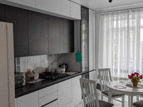 Здається у довготермінову оренду 2 кімнатна квартира у ЖК "Липки" Ивано-Франковск