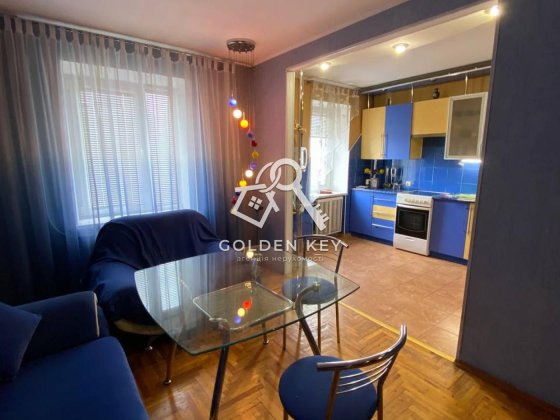 Оренда двокімнатної квартири на Соцмісті!