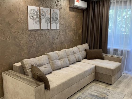 97 квартал ! Здаєтся однокімнатна квартира з євроремонтом! Кривий Ріг