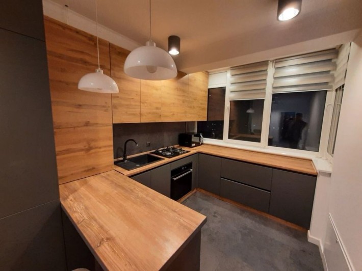 Будинок поблизу парку і озера - фото 1