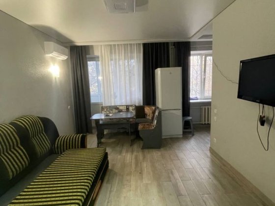 Оренда квартири на 95-му кварталі, проспект Університетський