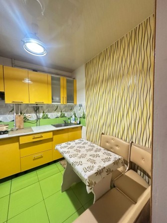 Фурманова для Пари обо Одного вільна поруч зупинка - фото 1