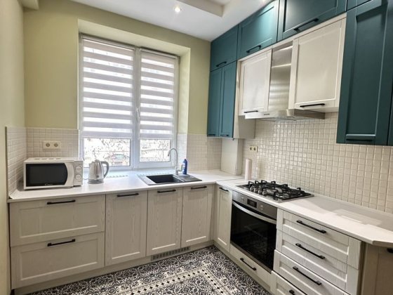 Центр, 1кімнатна студія 20000грн+комунальні Полтава