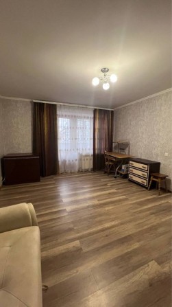 Здам в оренду 1-кімнатну квартиру на Браїлках. - фото 1