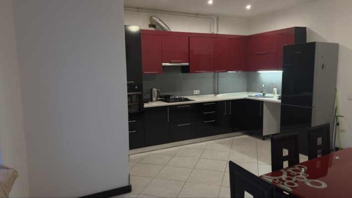 Озеро/БАМ/ 2 кімнатна в ЖК закритого типу - фото 1