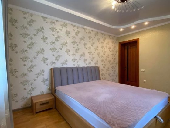 Оренда 2 кімнатної квартири Центр Ровно